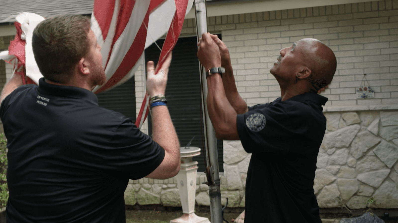 Comcast's Veterans Network replaces flag